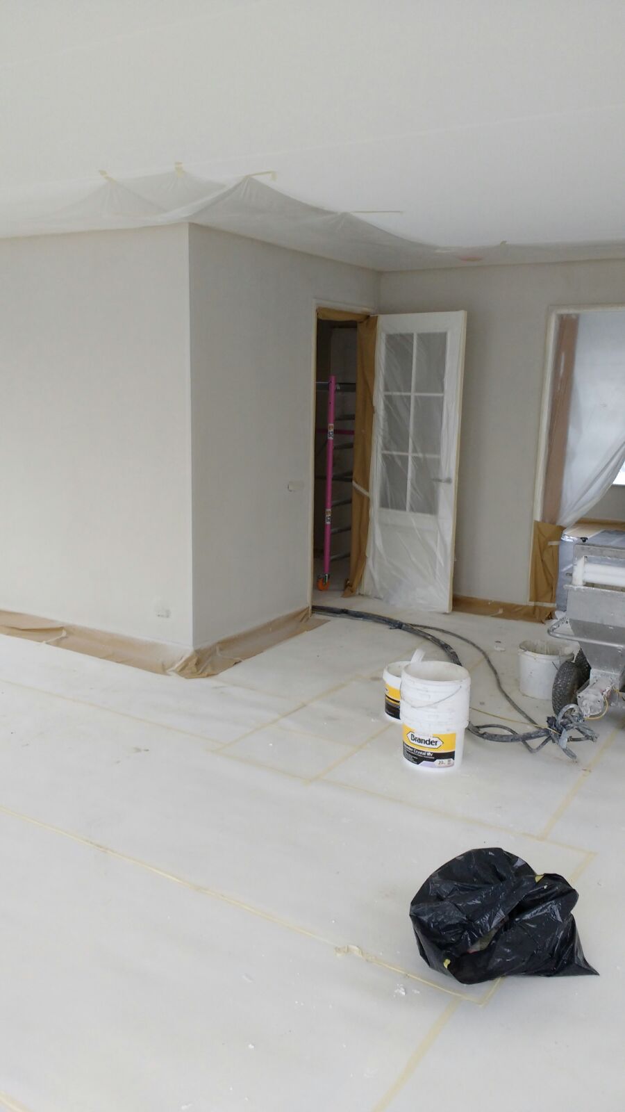 Spuitwerk Bander Crystal KV in Aalsmeer 4 Brander-crystal-kv-spuitwerk-aalsmeer-kleuren-7509-7044-13 - j & e stukadoors noordwijkerhout