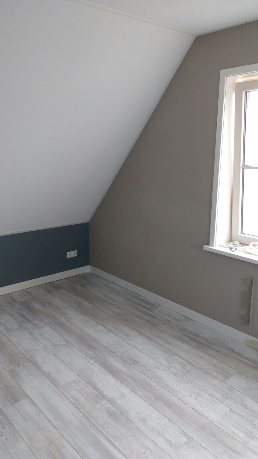 Spuitwerk Bander Crystal KV in Aalsmeer 15 Brander-crystal-kv-spuitwerk-aalsmeer-kleuren-7509-7044-6 - j & e stukadoors noordwijkerhout