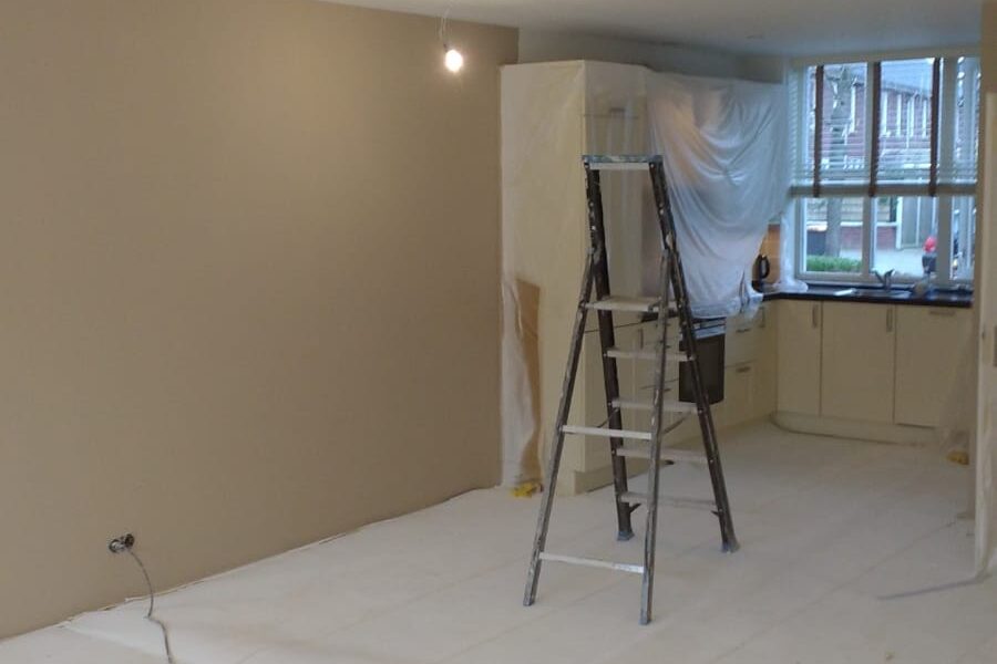 Stukadoor Haarlem voor woning, verbouwing en renovatie 1 Strak afgewerkte wanden in een woning als voorbeeld van stukadoorswerk