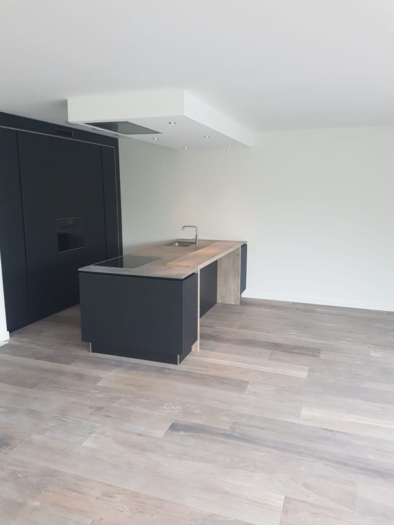 Marcopolo Luxury / Stucen / Sauzen 3 svg%3E