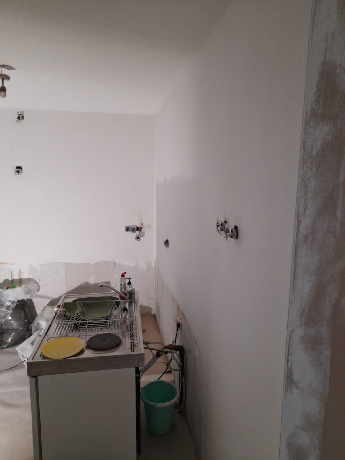 Sauswerk woning Zoetermeer 4 Wit sauswerk op wanden