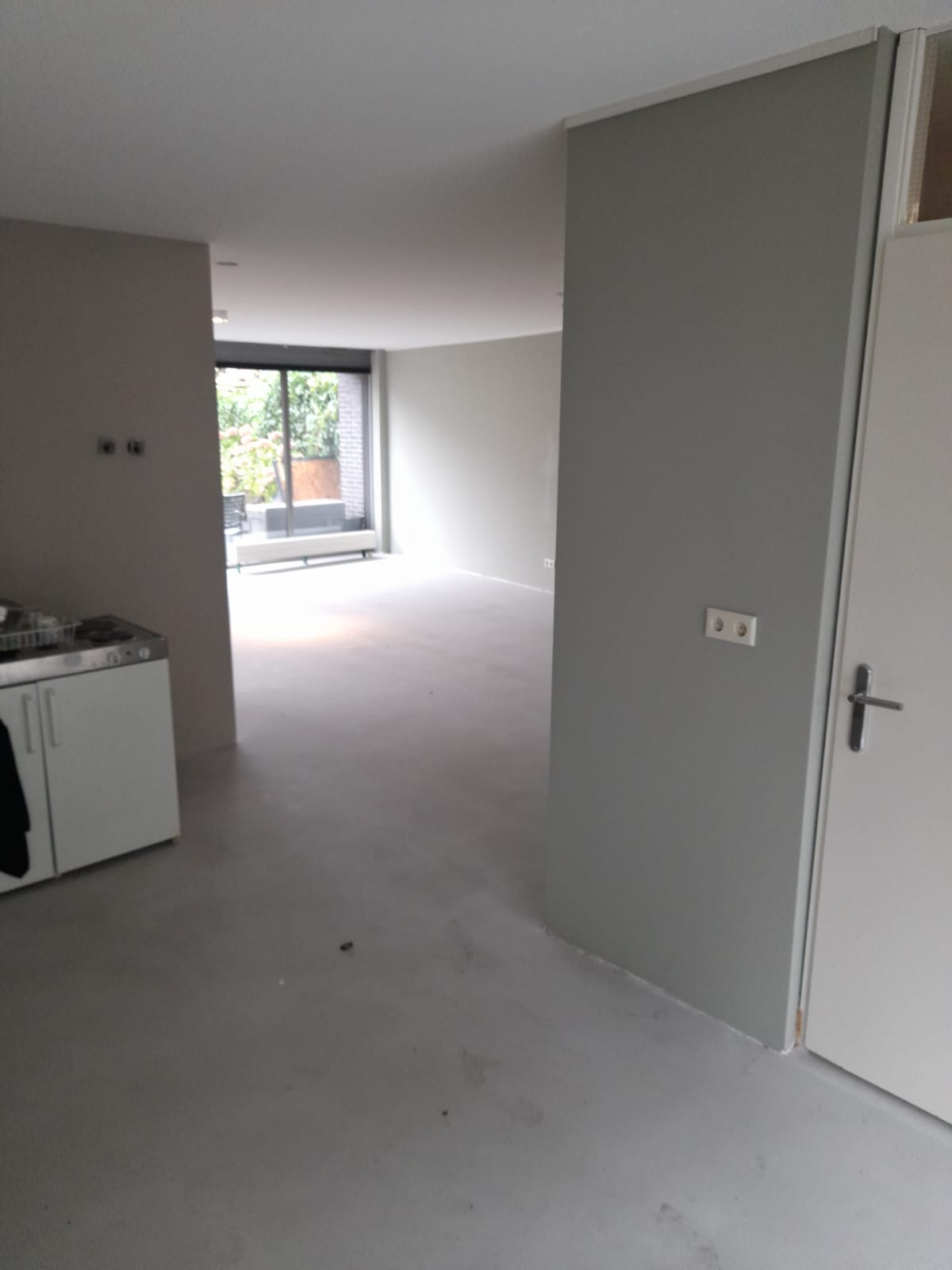 Lege woning die net gesaust is